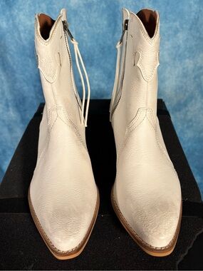 Ccocci White Western Ankle Boots Women’s 7